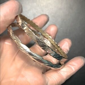 Elegant vintage Twisted silver Bangle Set